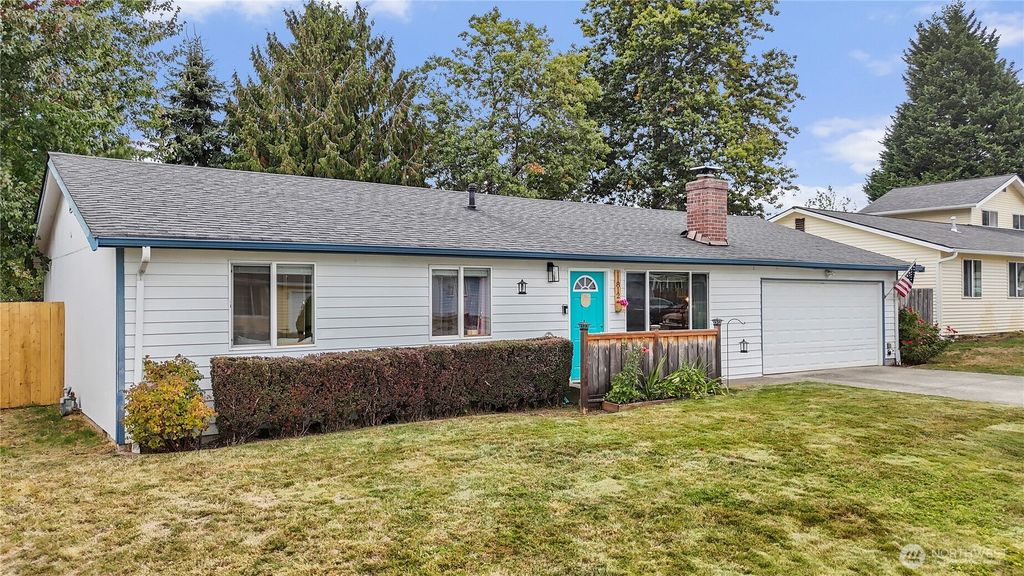 Photo of 11812 SE 253rd Street, Kent, WA 98030 (MLS # 2440381)