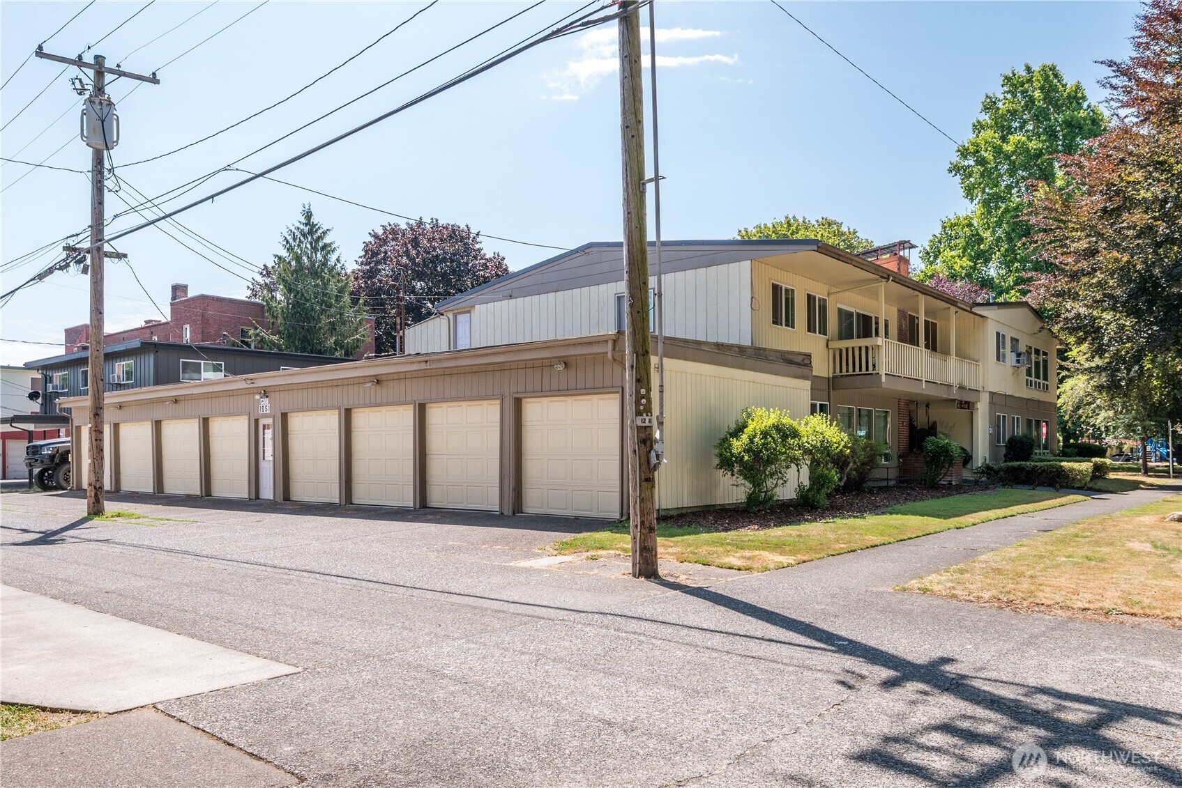 1951 Louisiana Street