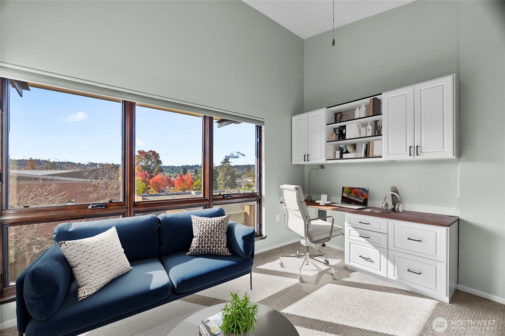 210 W Pioneer Avenue 311