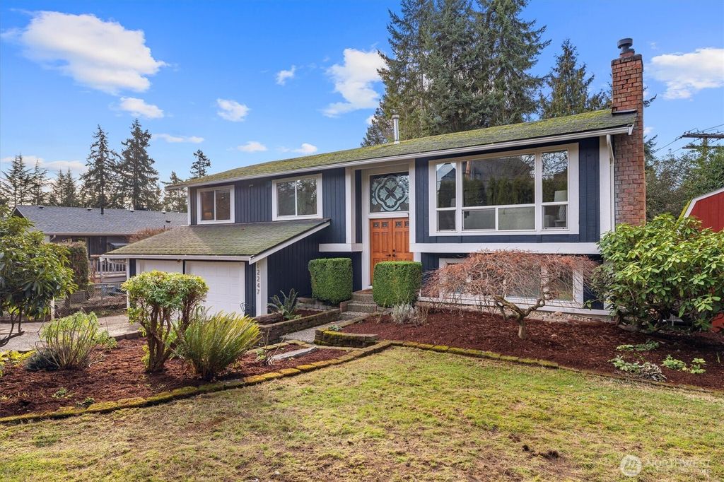 Photo of 12247 84th Avenue NE, Kirkland, WA 98034 (MLS # 2458279)