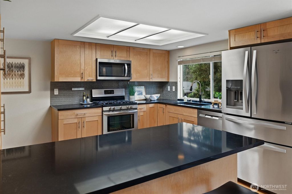 Photo of 12247 84th Avenue NE, Kirkland, WA 98034 (MLS # 2458279)