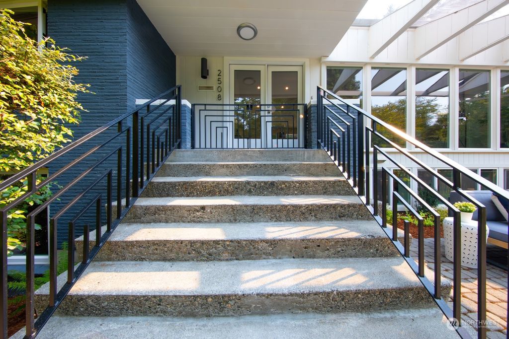 Photo of 2508 Lake Park Drive S, Seattle, WA 98144 (MLS # 1995631)
