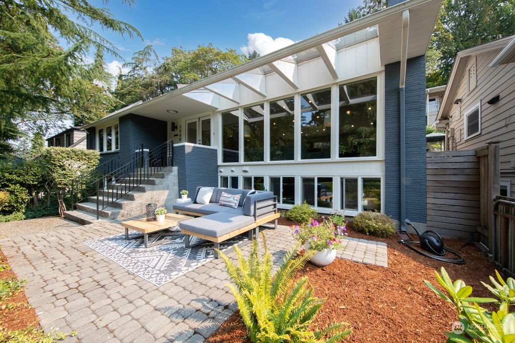 Photo of 2508 Lake Park Drive S, Seattle, WA 98144 (MLS # 1995631)