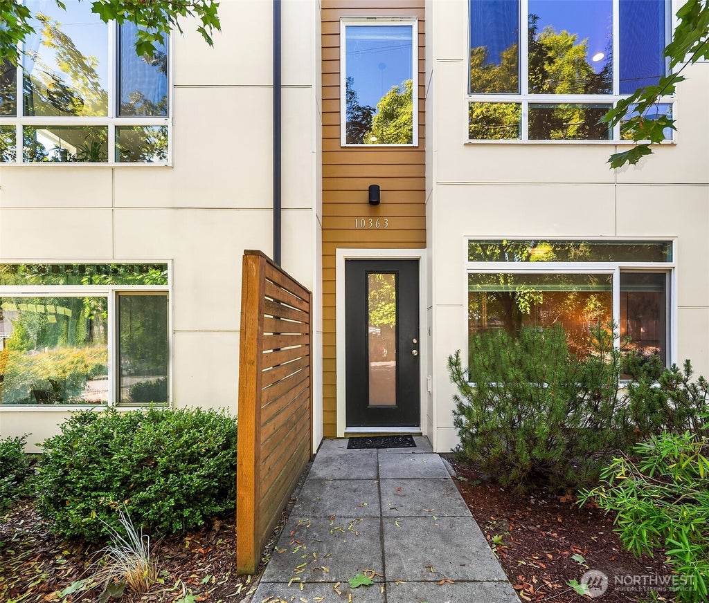 Photo of 10363 Ashworth Avenue N, Seattle, WA 98133 (MLS # 2580064)