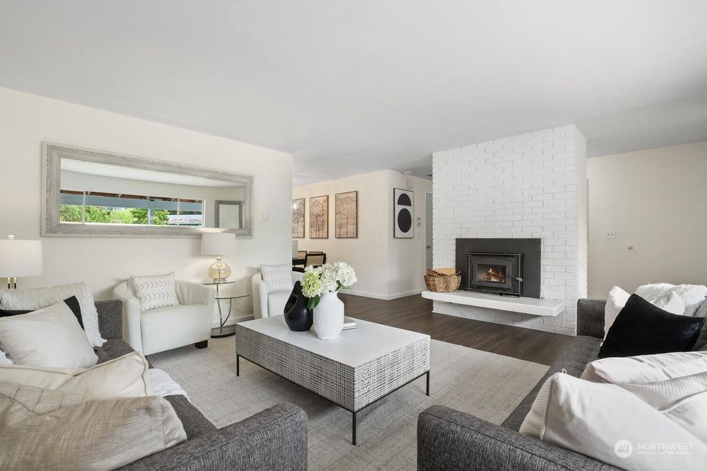 Photo of 6916 132nd Place NE, Redmond, WA 98052 (MLS # 2245325)