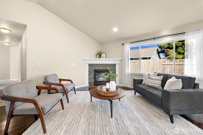 5562 Fisher Place