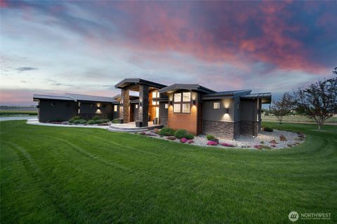 Photo of 126 Red Hawk Road Rd, Walla Walla, WA 99362 (MLS # 2381877)