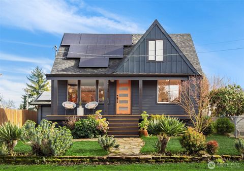 Photo of 10820 2nd Avenue SW, Seattle, WA 98146 (MLS # 2476718)