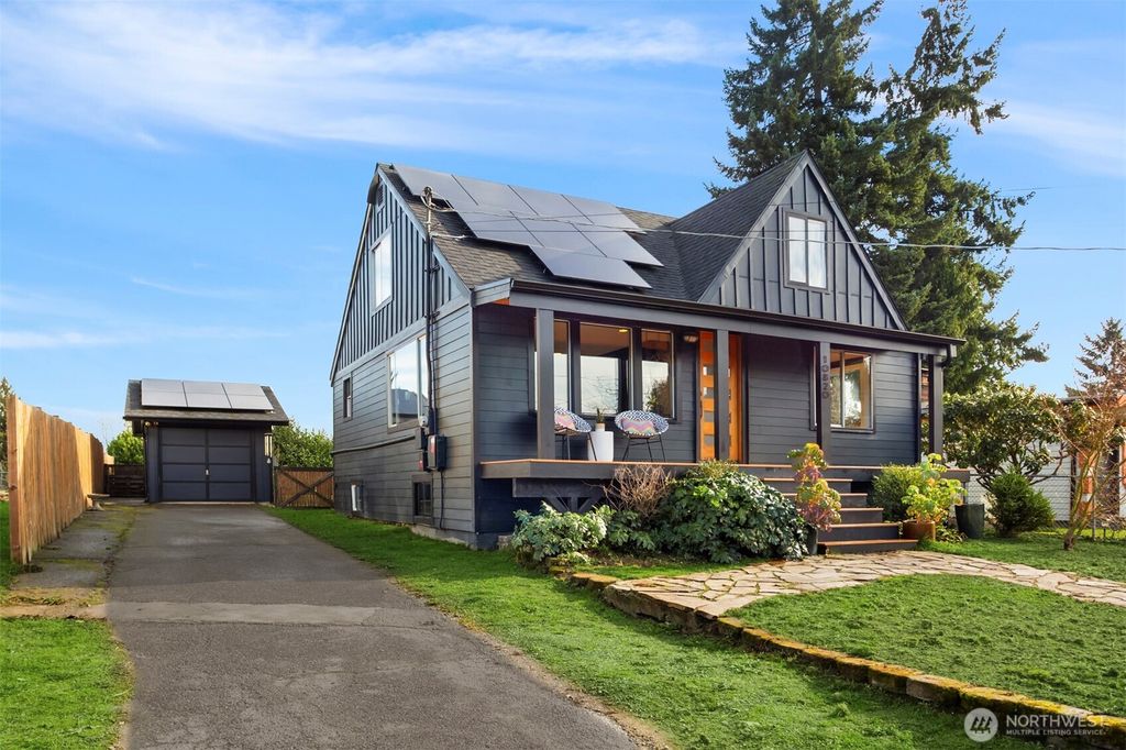 Photo of 10820 2nd Avenue SW, Seattle, WA 98146 (MLS # 2476718)