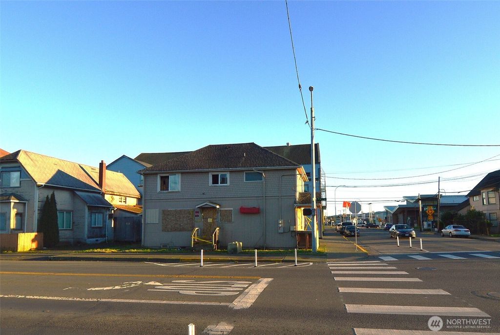 Photo of 118 N F Street, Aberdeen, WA 98520 (MLS # 2477324)