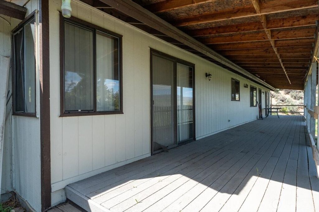 Photo of 1531 Millerdale Avenue, Wenatchee, WA 98801 (MLS # 2508340)