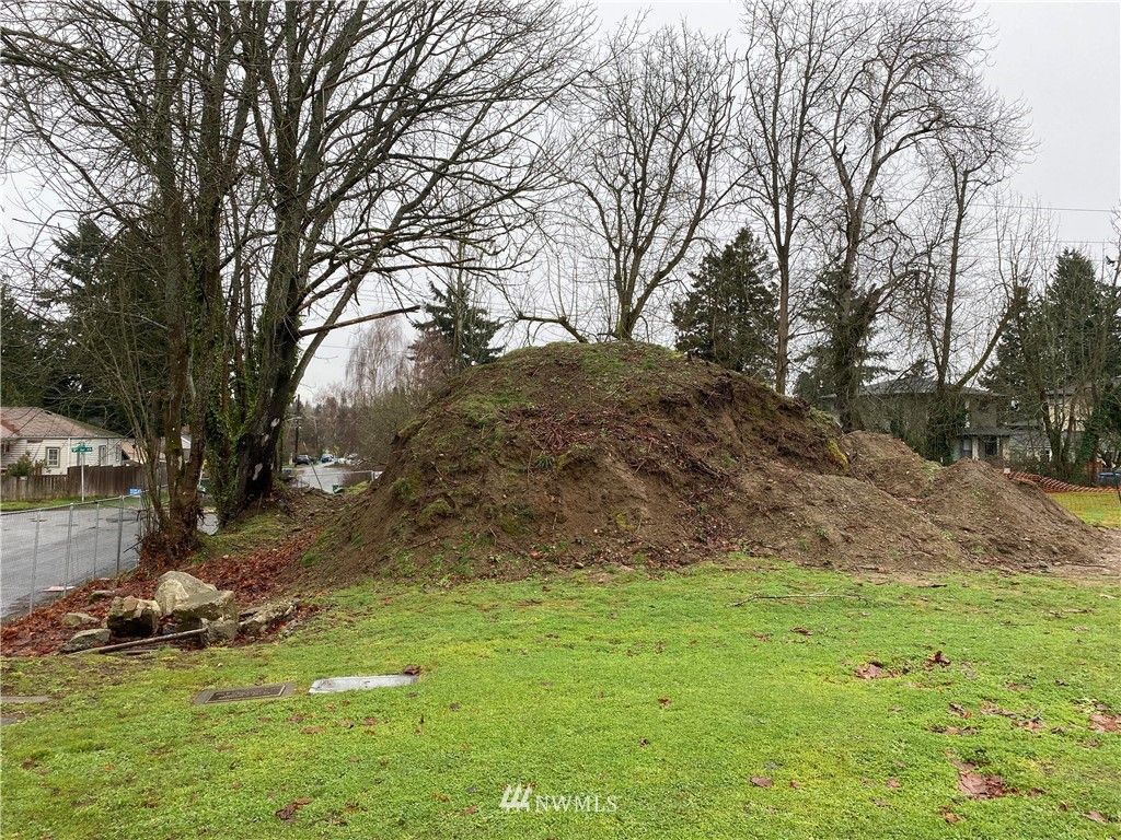 Photo of 8845 9th Avenue NW, Seattle, WA 98117 (MLS # 1876066)