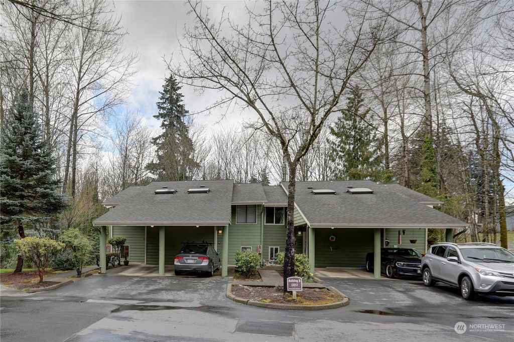 Photo of 13217 SE 256th Street #D1, Kent, WA 98042 (MLS # 2054706)