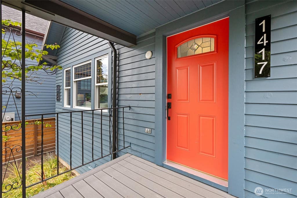 Photo of 1417 Martin Luther King Jr Way, Seattle, WA 98122 (MLS # 2565443)
