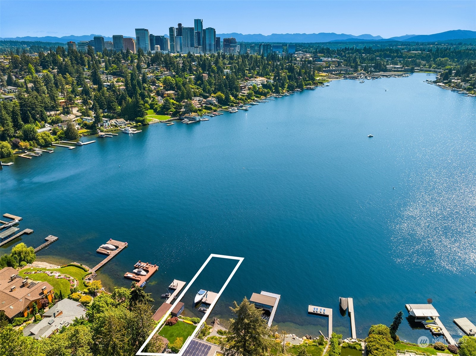 450 Overlake Drive E