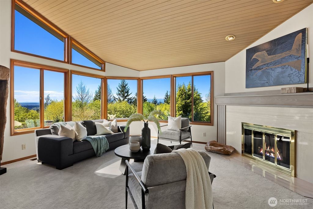 Photo of 5303 143rd Avenue SE, Bellevue, WA 98006 (MLS # 2512968)