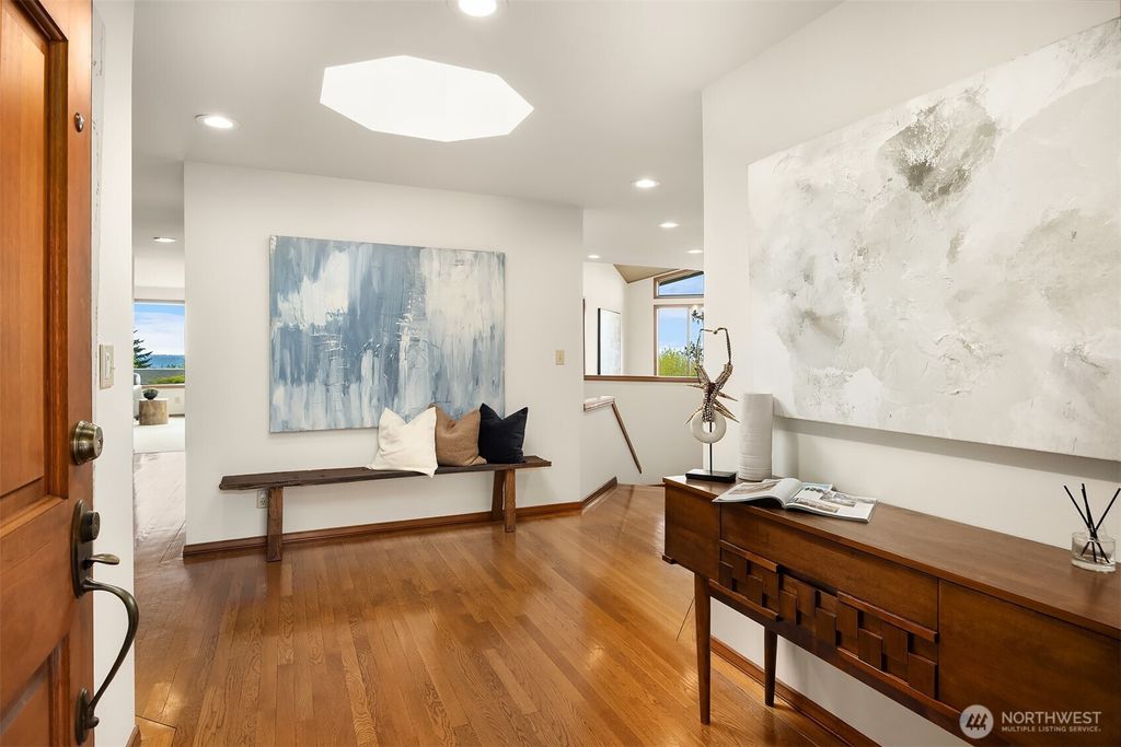 Photo of 5303 143rd Avenue SE, Bellevue, WA 98006 (MLS # 2512968)