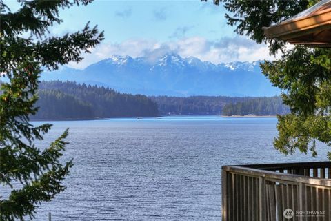 Photo of 820 E Burgundy Road, Shelton, WA 98584 (MLS # 2494594)