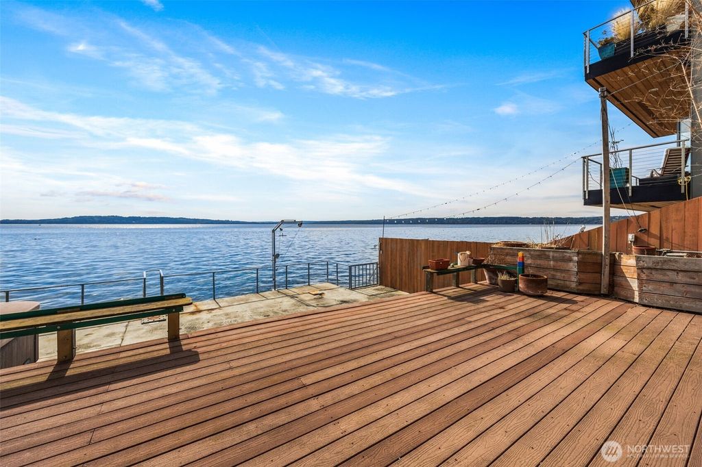 Photo of 2821 SW 172nd Place, Burien, WA 98166 (MLS # 2439357)