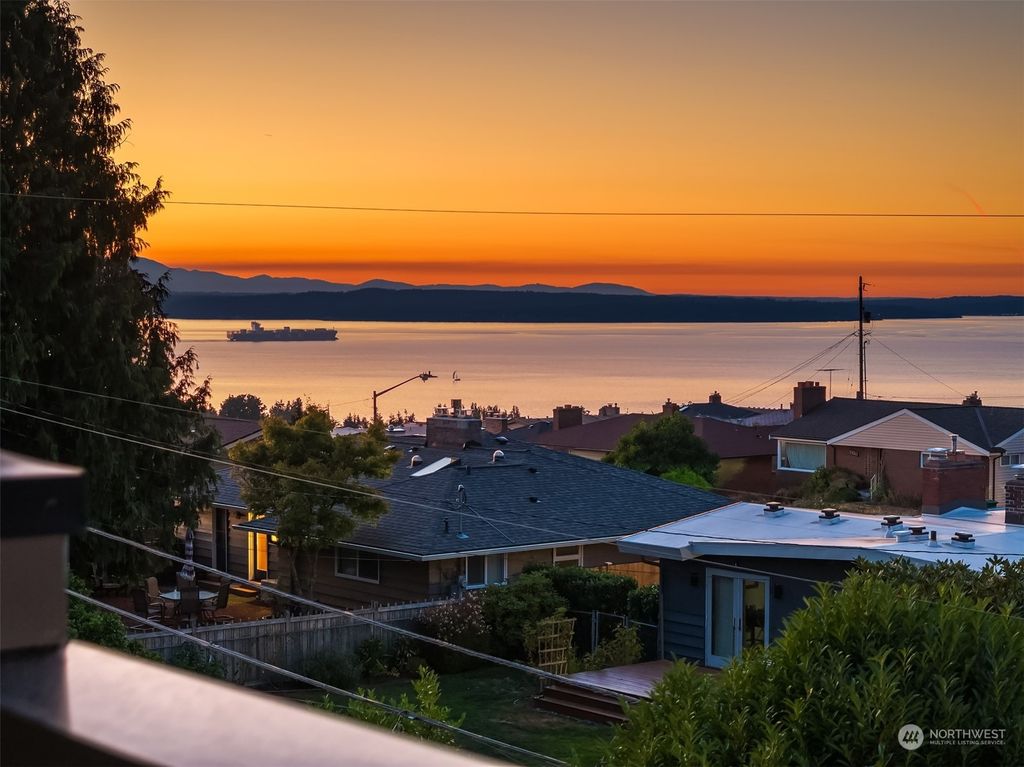 Photo of 1818 D NW 89th Street, Seattle, WA 98117 (MLS # 2192361)