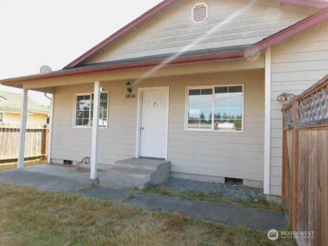 Photo of 1014 W Spruce Street, Port Angeles, WA 98363 (MLS # 2583252)