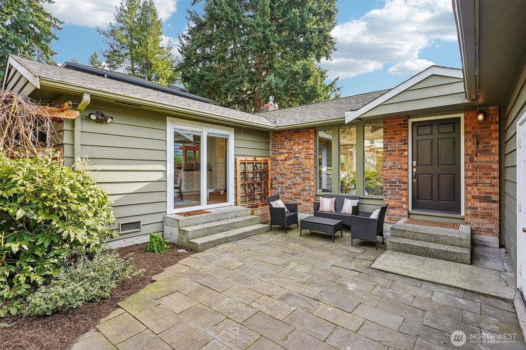 Photo of 6406 233rd Place SW, Mountlake Terrace, WA 98043 (MLS # 2472897)