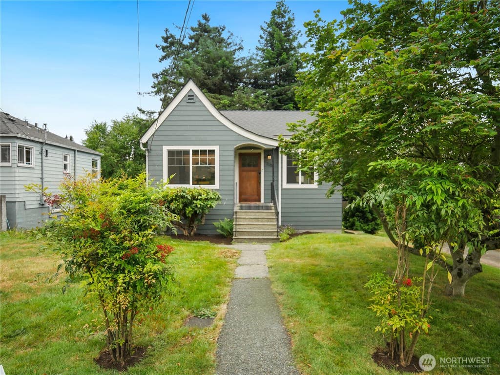 Photo of 205 NW 101st Street, Seattle, WA 98177 (MLS # 2548834)