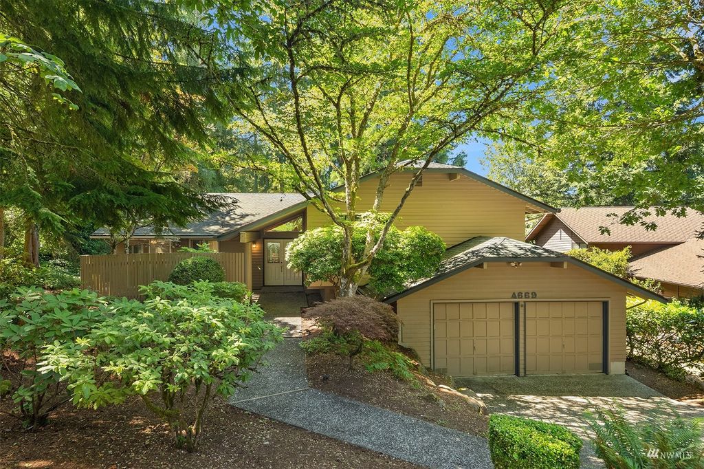 Photo of 4669 149th Avenue SE, Bellevue, WA 98006 (MLS # 1987861)