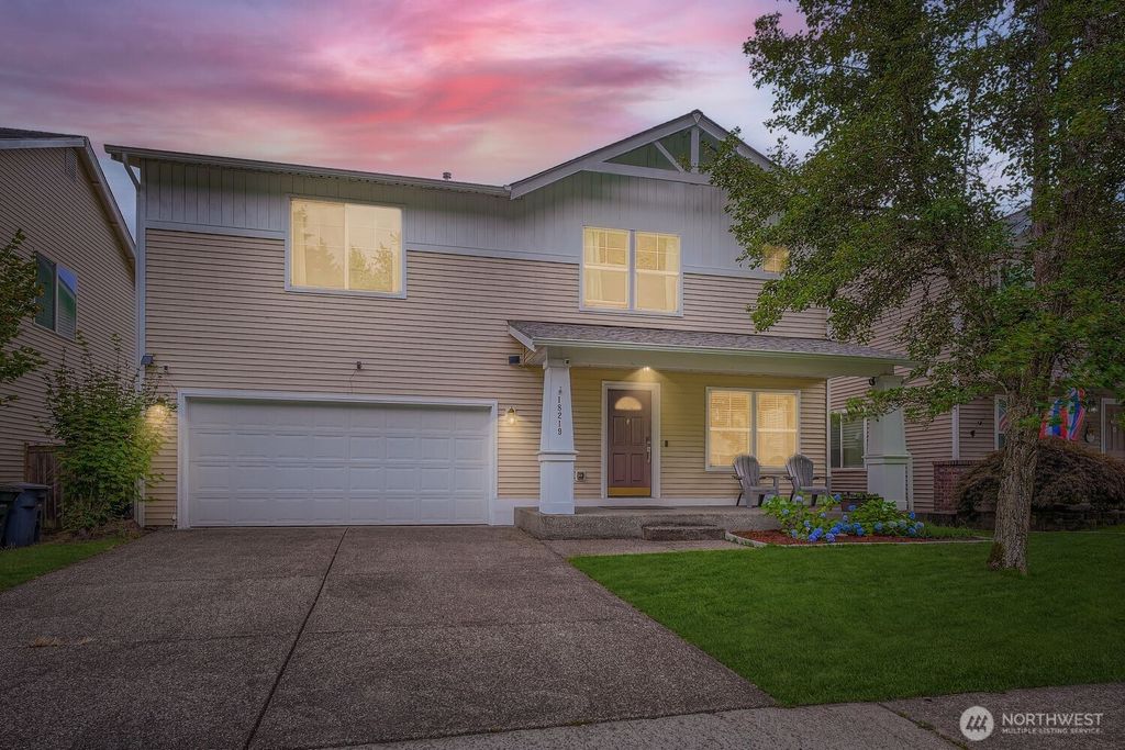 Photo of 18219 93rd Avenue E, Puyallup, WA 98375 (MLS # 2471265)