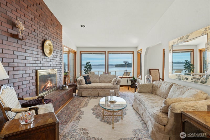 561 E Rauschert Road