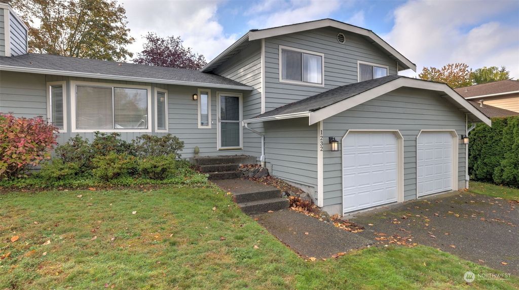 Photo of 1232 220th Place SW, Bothell, WA 98021 (MLS # 2305502)