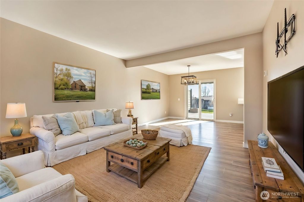 Photo of 510 E Countryside Avenue, Ellensburg, WA 98926 (MLS # 2490078)