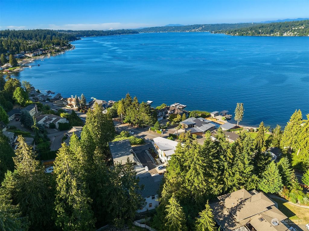 Photo of 4005 173rd Lane SE, Bellevue, WA 98008 (MLS # 2016281)