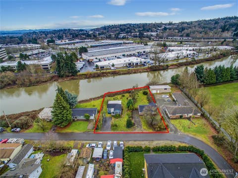 Photo of 4613 S 125th Street, Tukwila, WA 98178 (MLS # 2563791)