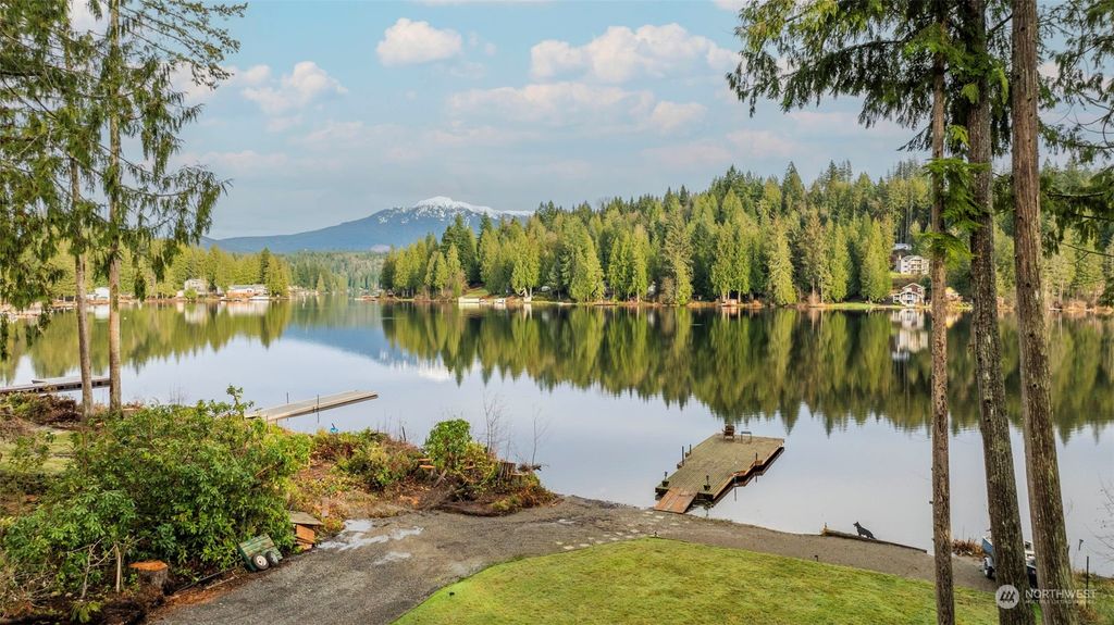 Photo of 1405 SW Lake Roesiger Road, Snohomish, WA 98290 (MLS # 2294544)