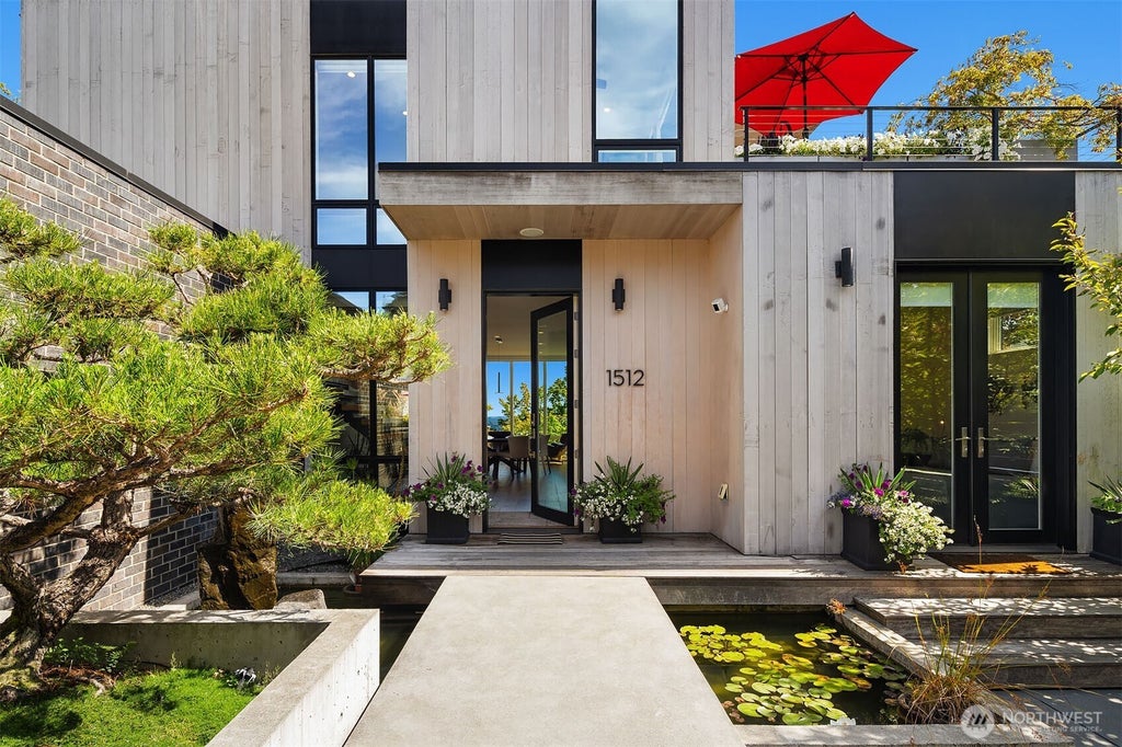 Photo of 1512 32nd Avenue S, Seattle, WA 98144 (MLS # 2579147)