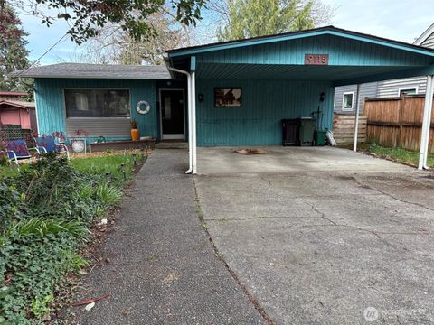 Photo of 9115 8th Avenue NE, Seattle, WA 98115 (MLS # 2502638)
