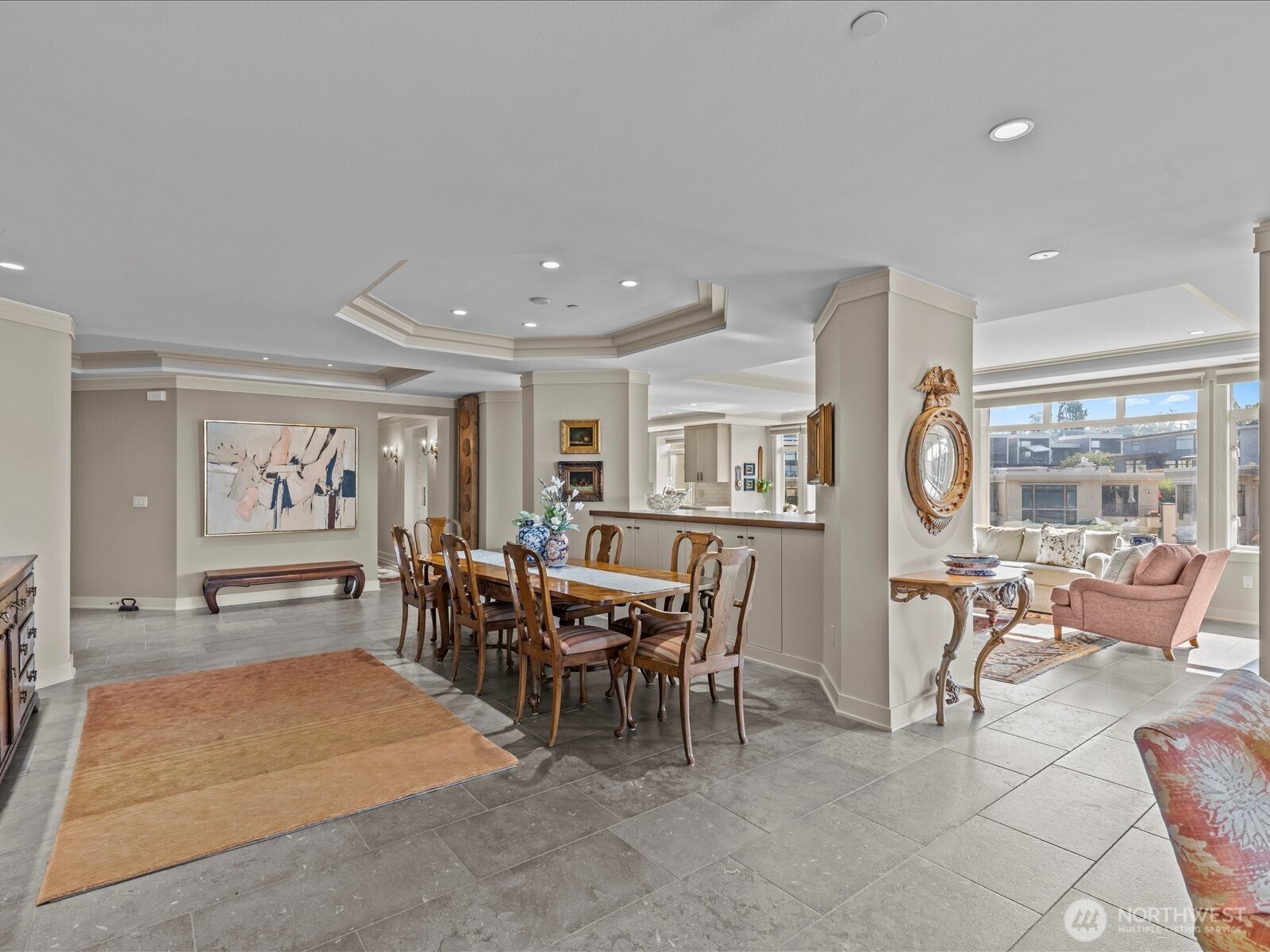 215 5th Avenue S C202