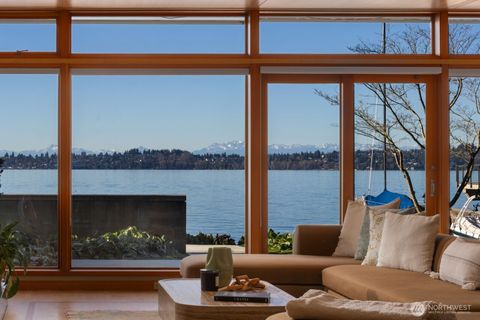 Photo of 5505 Lake Washington Boulevard NE #1-E, Kirkland, WA 98033 (MLS # 2545029)