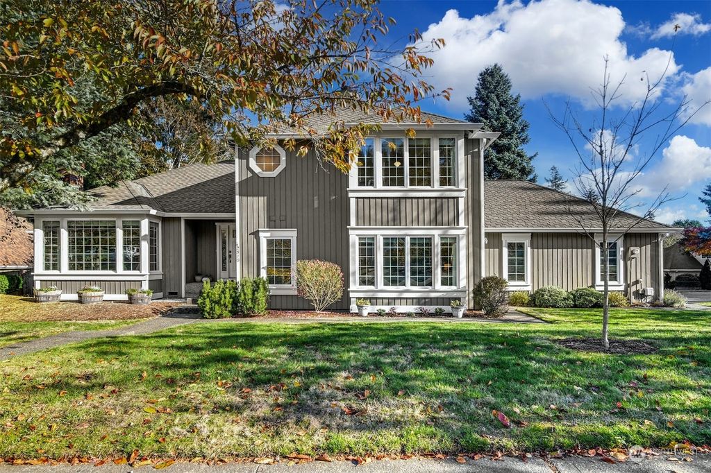 Photo of 2310 220th Place NE, Sammamish, WA 98074 (MLS # 2015343)