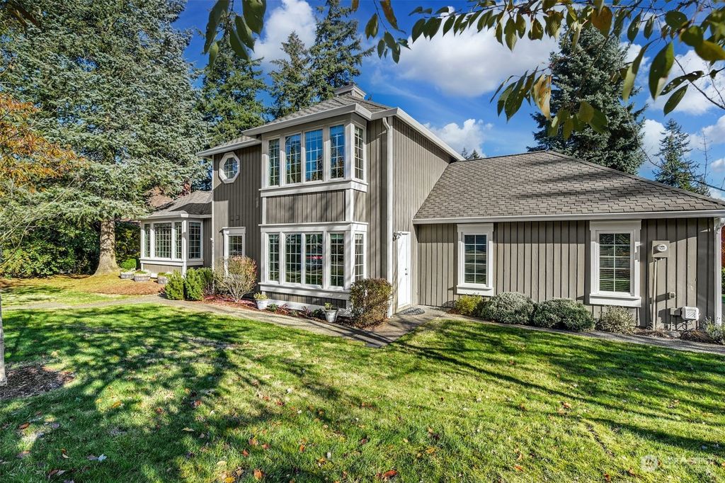 Photo of 2310 220th Place NE, Sammamish, WA 98074 (MLS # 2015343)