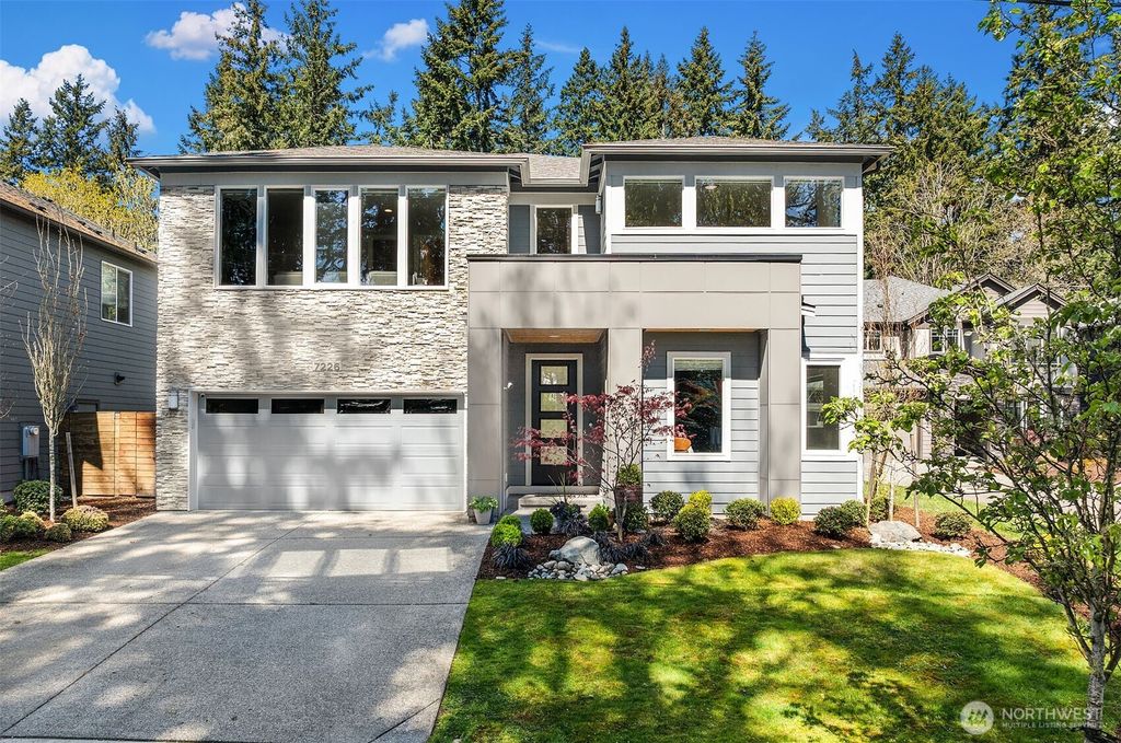 Photo of 7226 NE 129th Street, Kirkland, WA 98034 (MLS # 2514852)