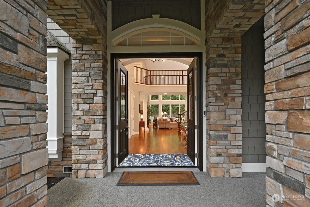 Photo of 9215 255th Avenue NE, Redmond, WA 98053 (MLS # 1963415)