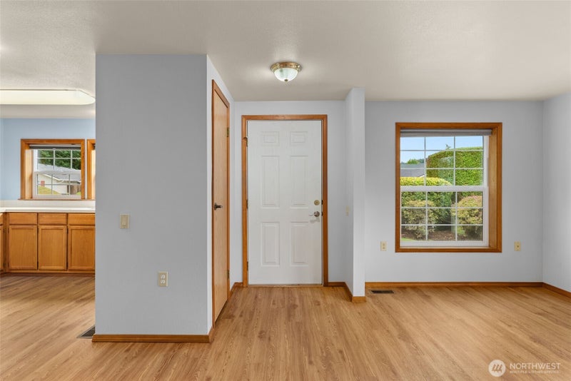 109 Longfellow Lane
