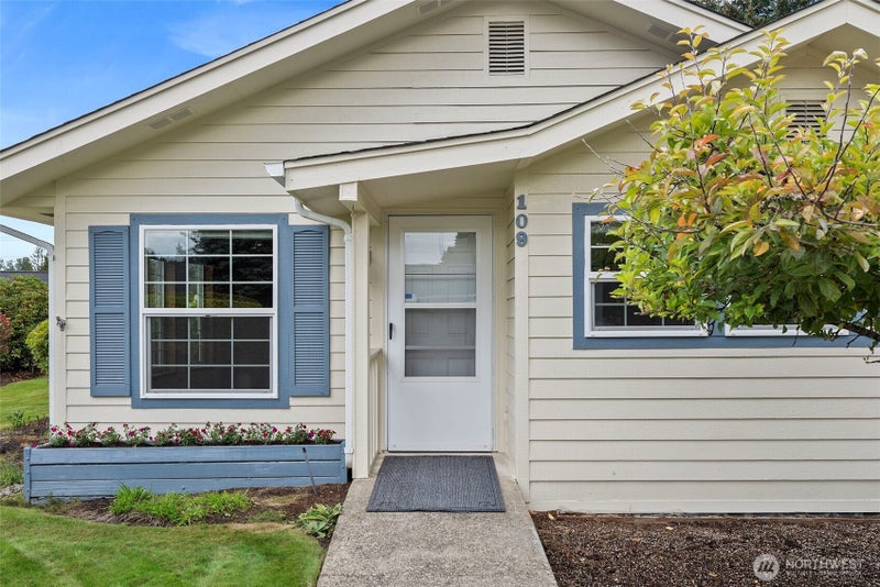 109 Longfellow Lane