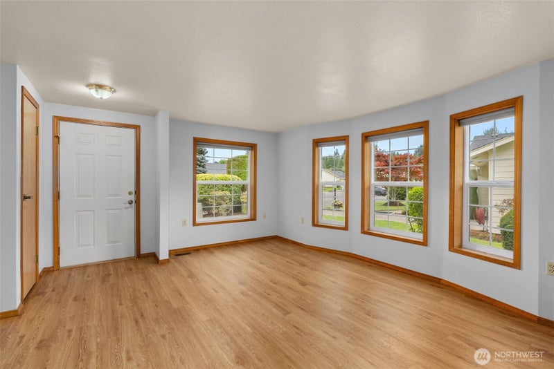 109 Longfellow Lane