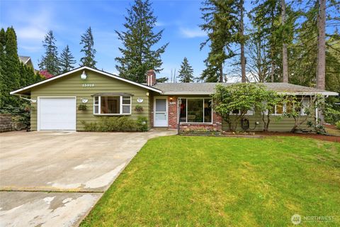 Photo of 15016 SE 14th Street, Bellevue, WA 98007 (MLS # 2506582)