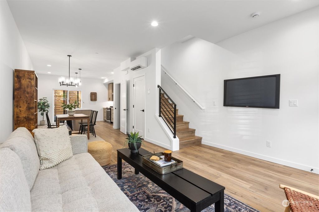 Photo of 4207 SW Raymond Street, Seattle, WA 98136 (MLS # 2239701)