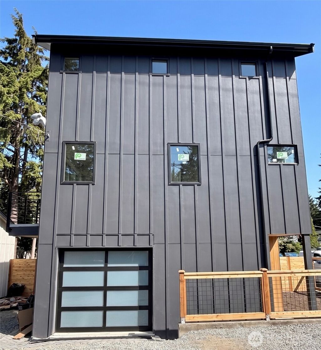 Photo of 4709 SW Hinds Street, Seattle, WA 98116 (MLS # 2531401)