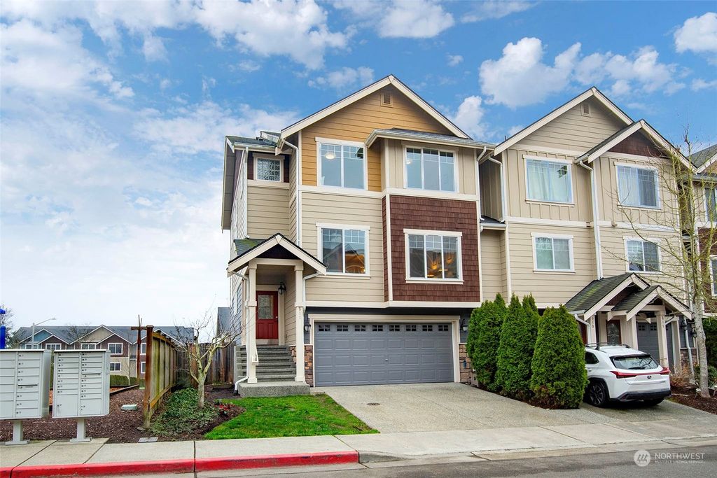 Photo of 511 Pilchuck Path, Everett, WA 98201 (MLS # 2319931)